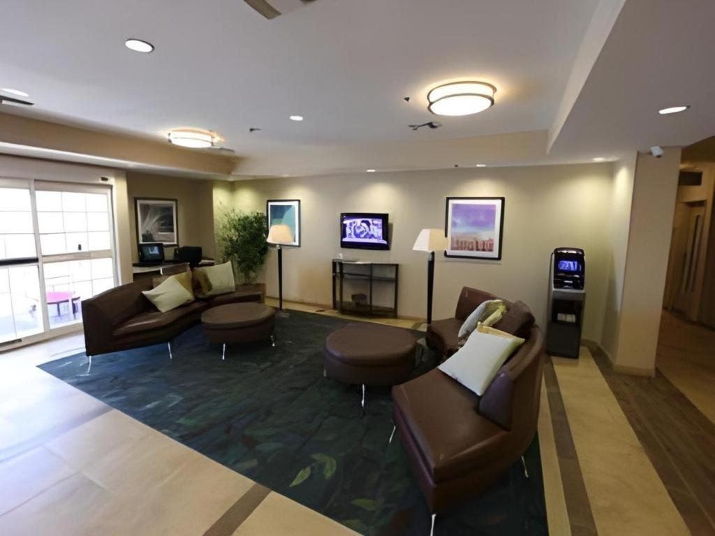 Candlewood Suites Saint Joseph By Ihg Luaran gambar