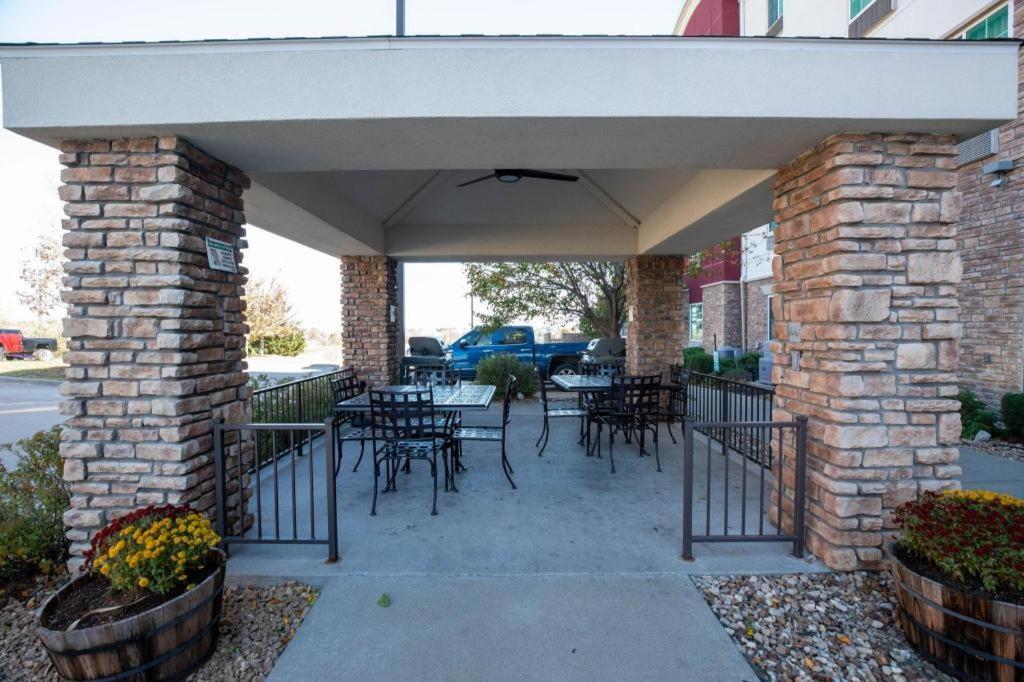Candlewood Suites Saint Joseph By Ihg Luaran gambar